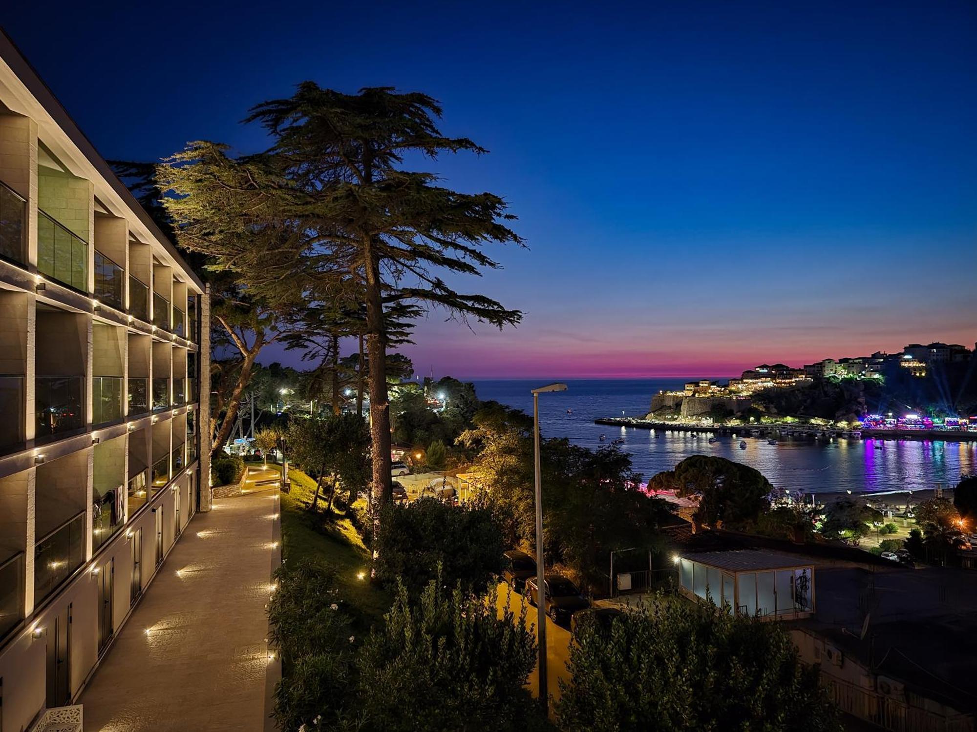 The New Hotel Mediteran - Villa Edition Ulcinj Eksteriør billede